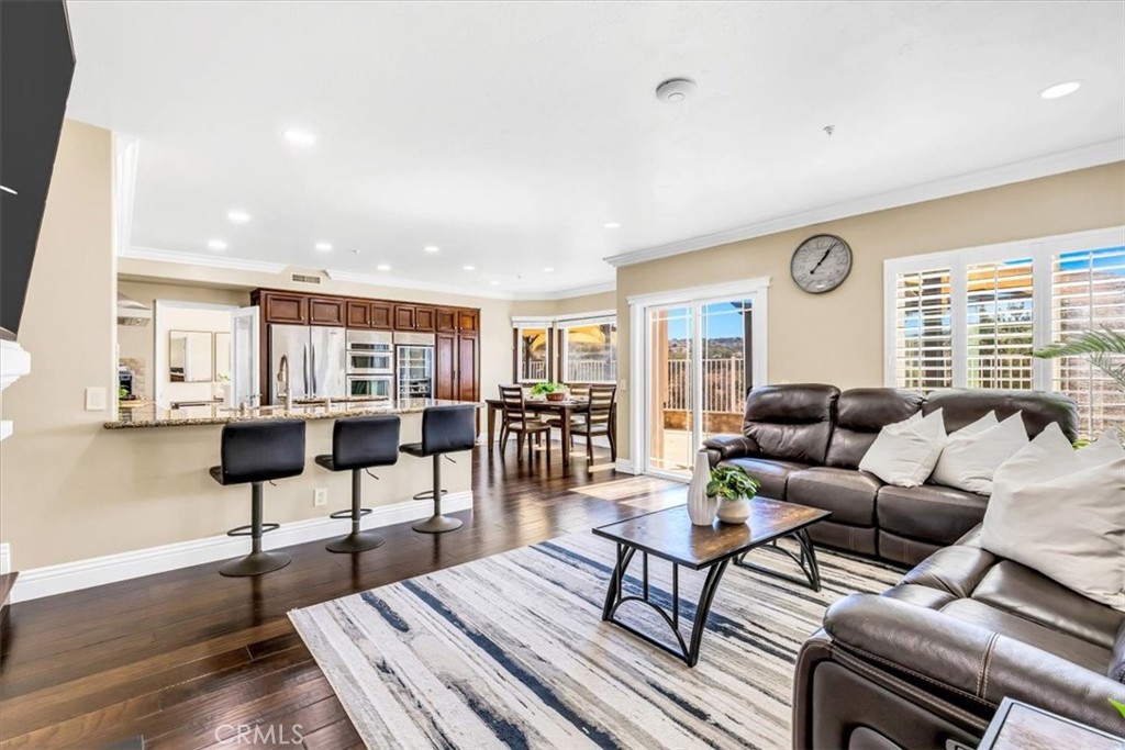 1503 Avenida De Nogales