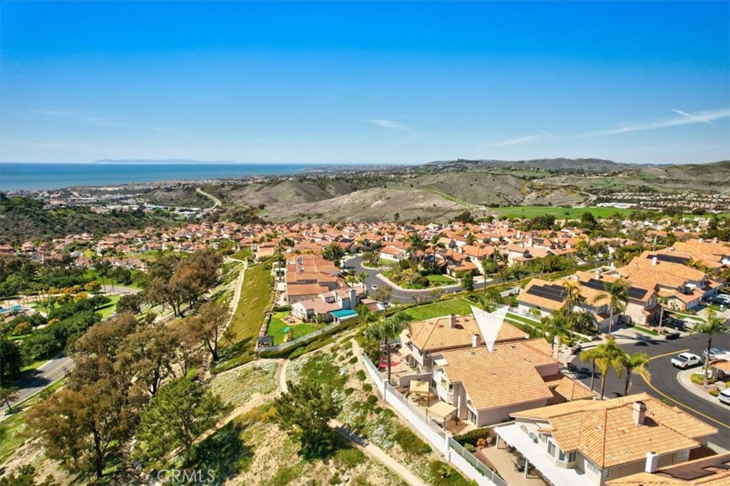 1503 Avenida De Nogales