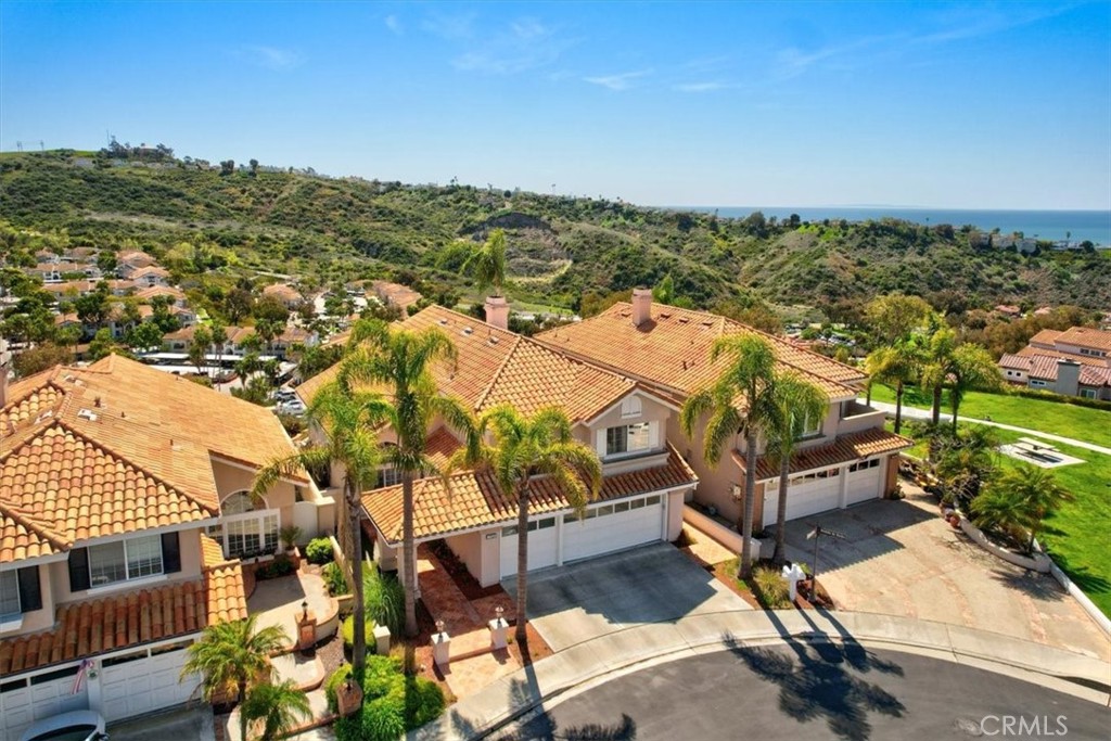 1503 Avenida De Nogales