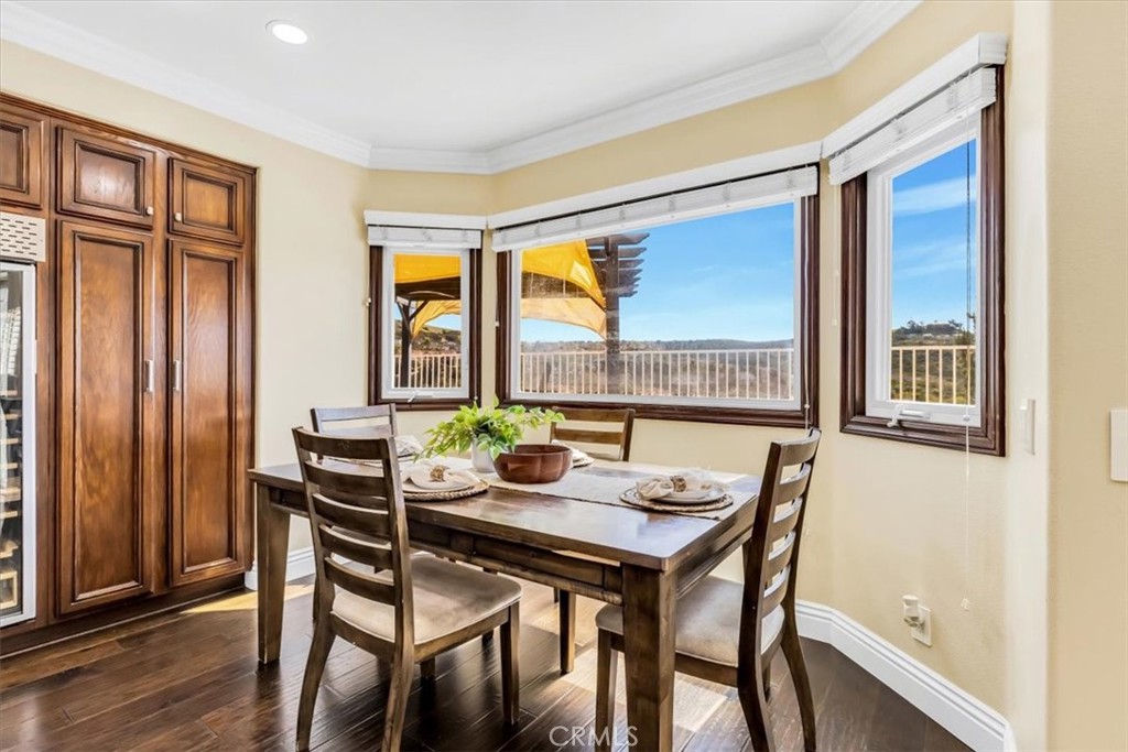 1503 Avenida De Nogales