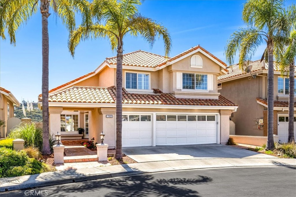 1503 Avenida De Nogales