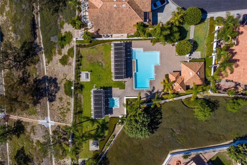 1503 Avenida De Nogales