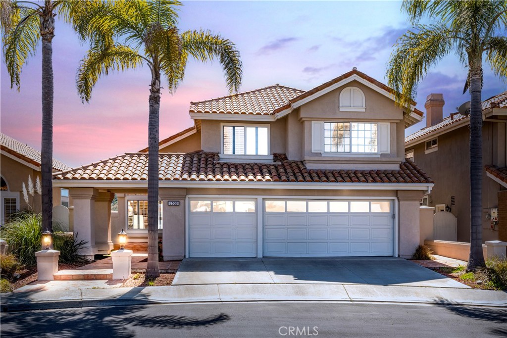 1503 Avenida De Nogales