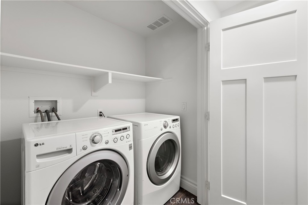 520 S Anaheim Boulevard 4