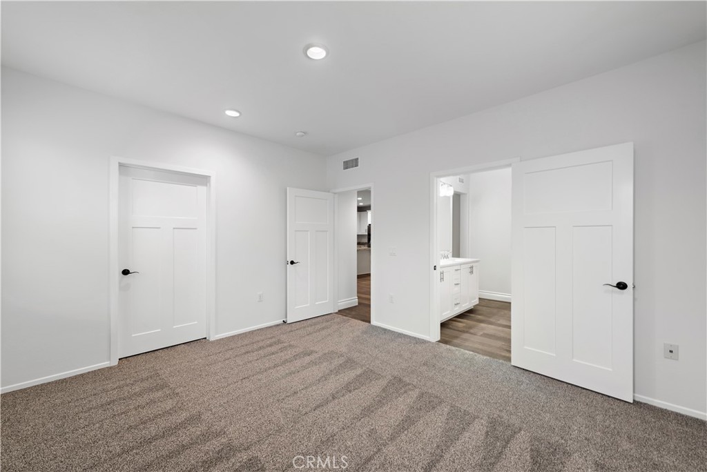 520 S Anaheim Boulevard 4