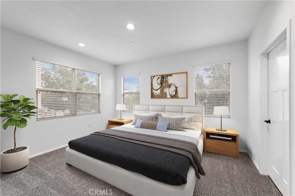 520 S Anaheim Boulevard 4