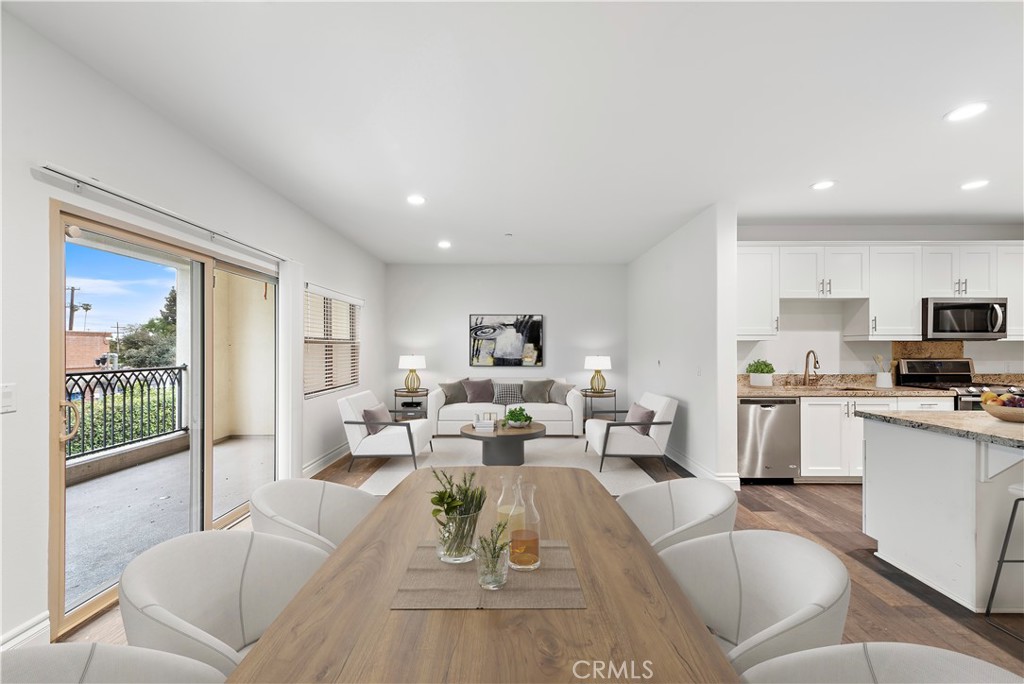 520 S Anaheim Boulevard 4