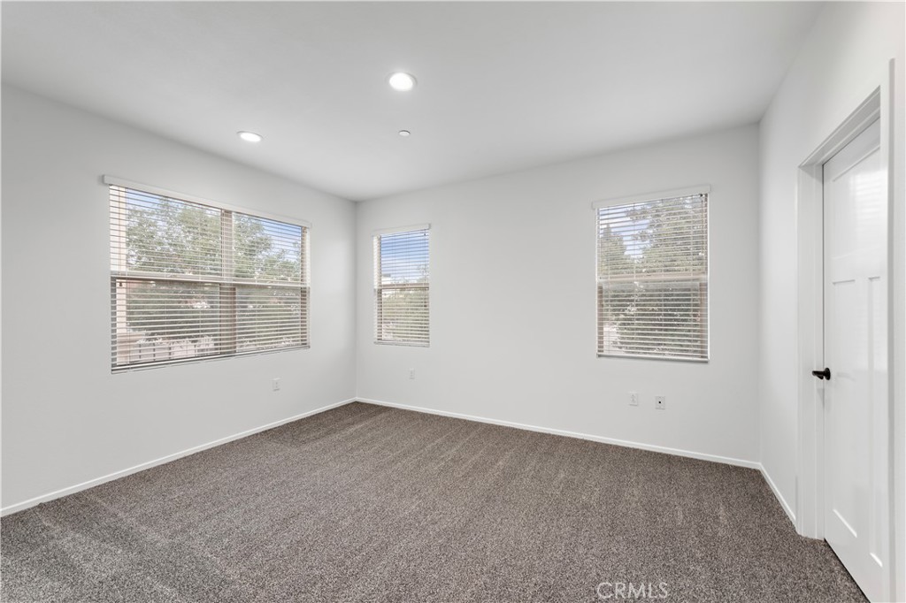 520 S Anaheim Boulevard 4