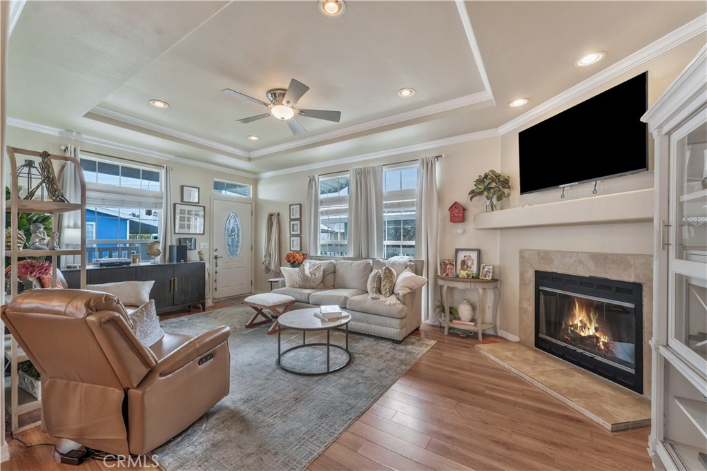 16444 Bolsa Chica Street 14