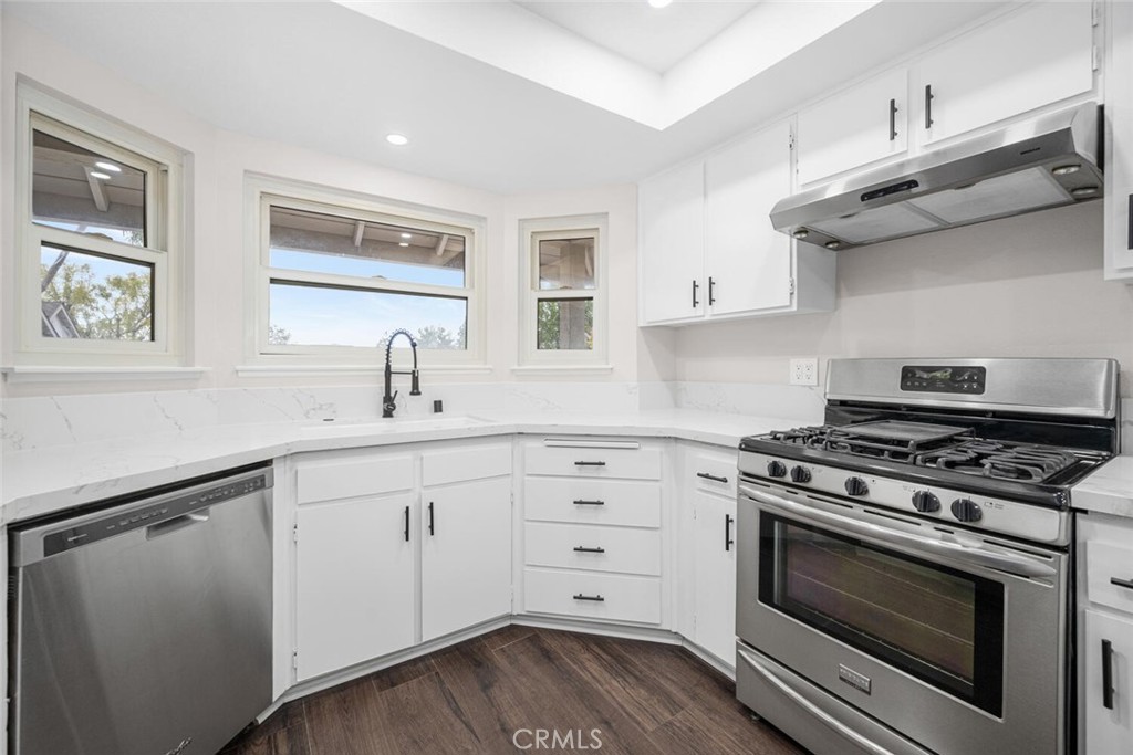 9051 Brownstone Circle