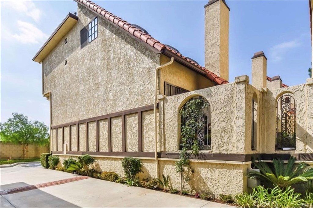 5447 E Centralia Street