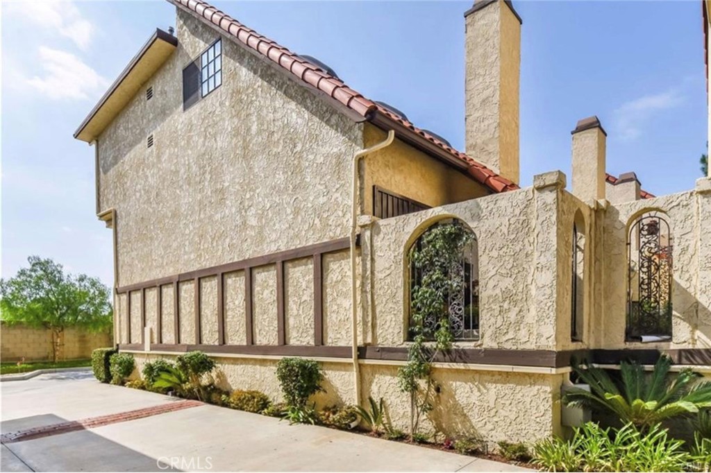 5447 E Centralia Street