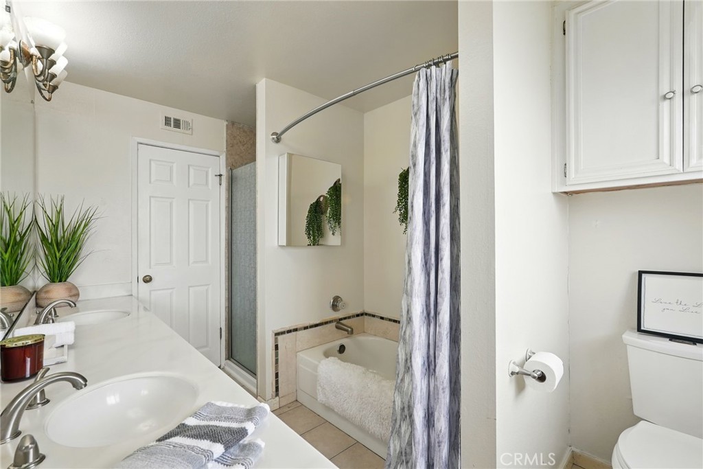 5447 E Centralia Street