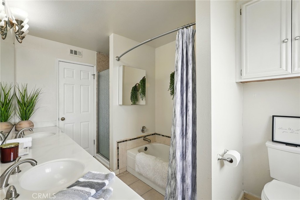 5447 E Centralia Street