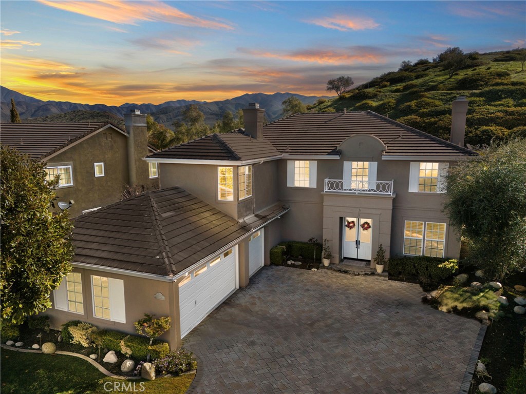 32 Saratoga