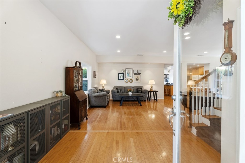 8381 Lomond Drive