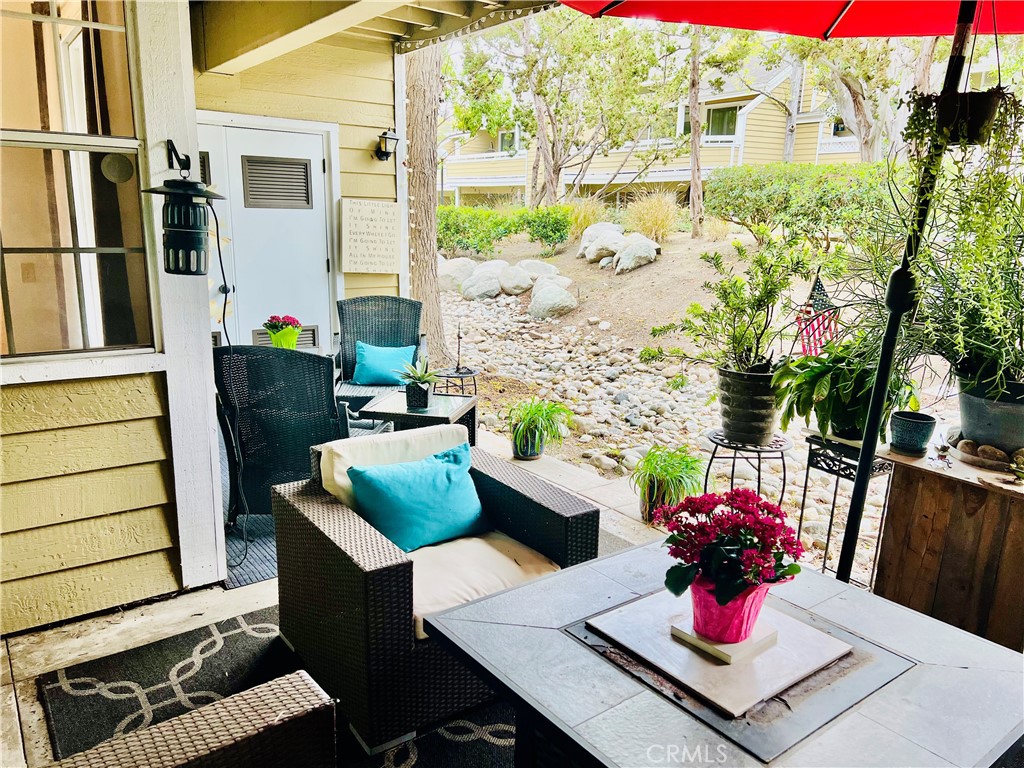 3710 S Bear Street 90