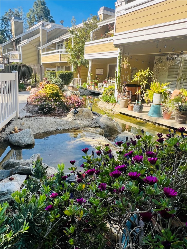 3710 S Bear Street 90