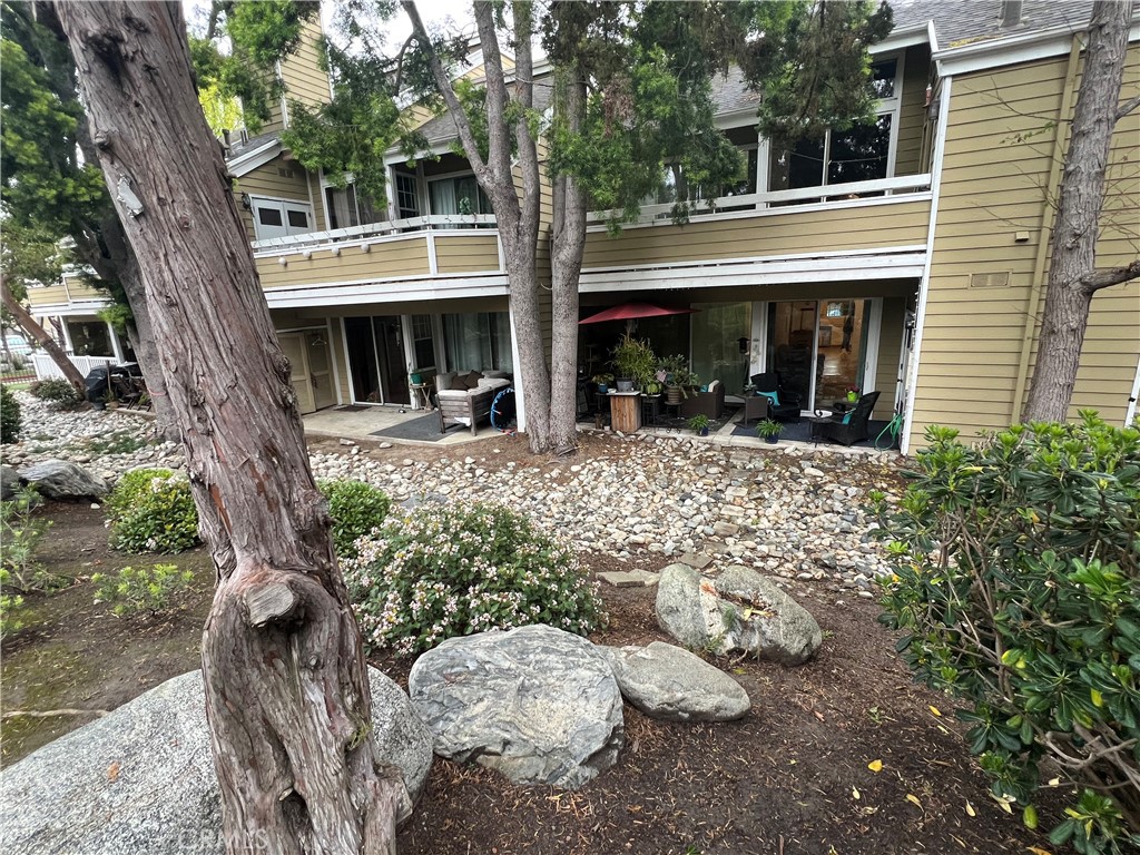 3710 S Bear Street 90