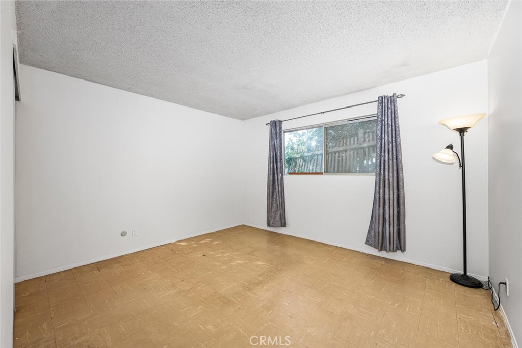 5261 Raintree Street