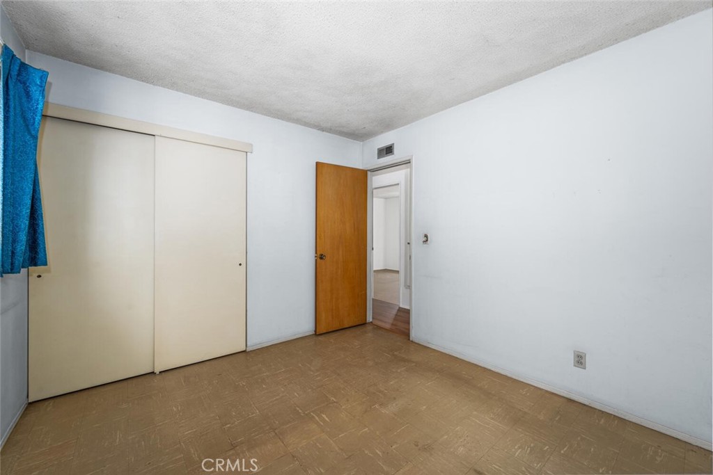 5261 Raintree Street