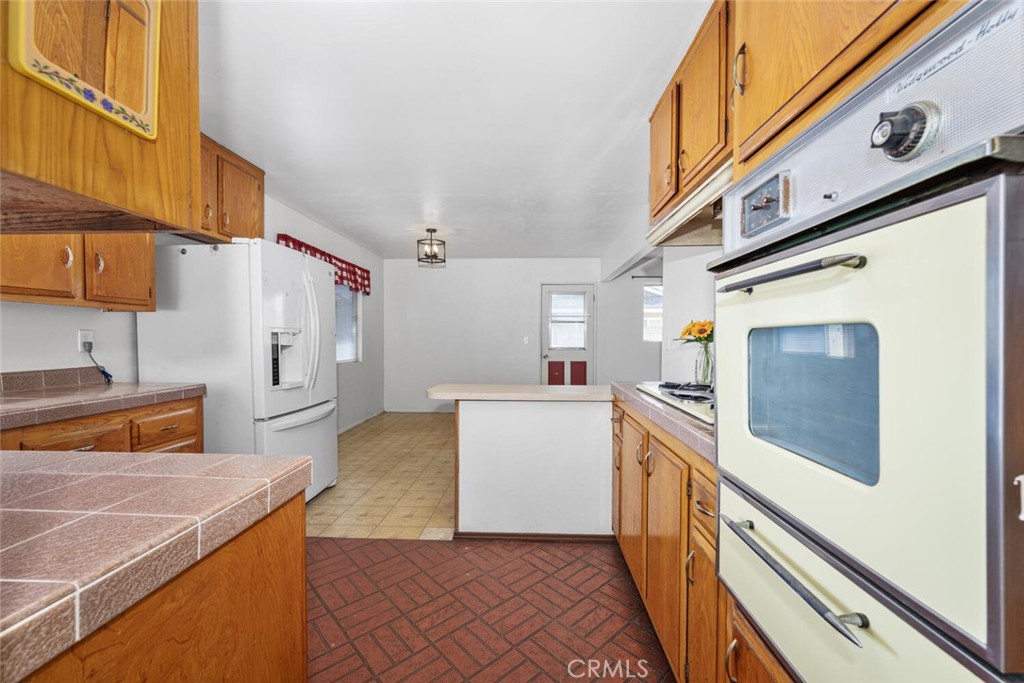 5261 Raintree Street