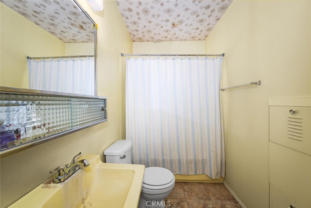 5261 Raintree Street