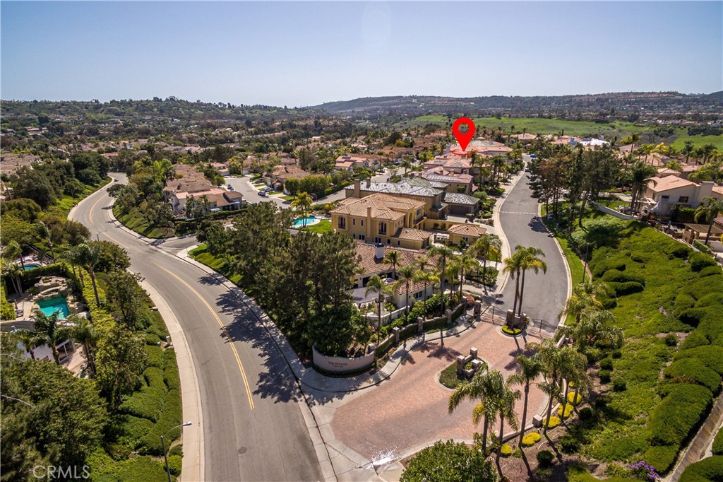 12 Santa Barbara Place