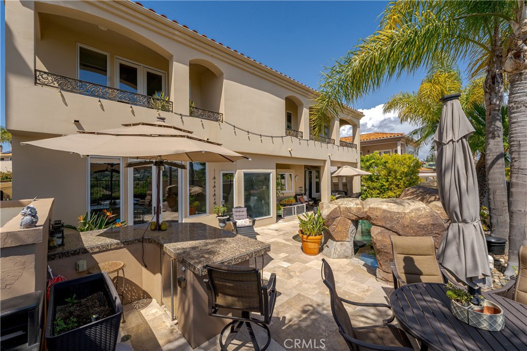 12 Santa Barbara Place