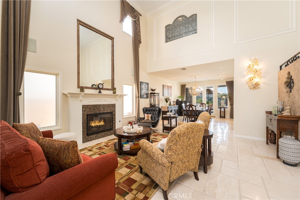 12 Santa Barbara Place