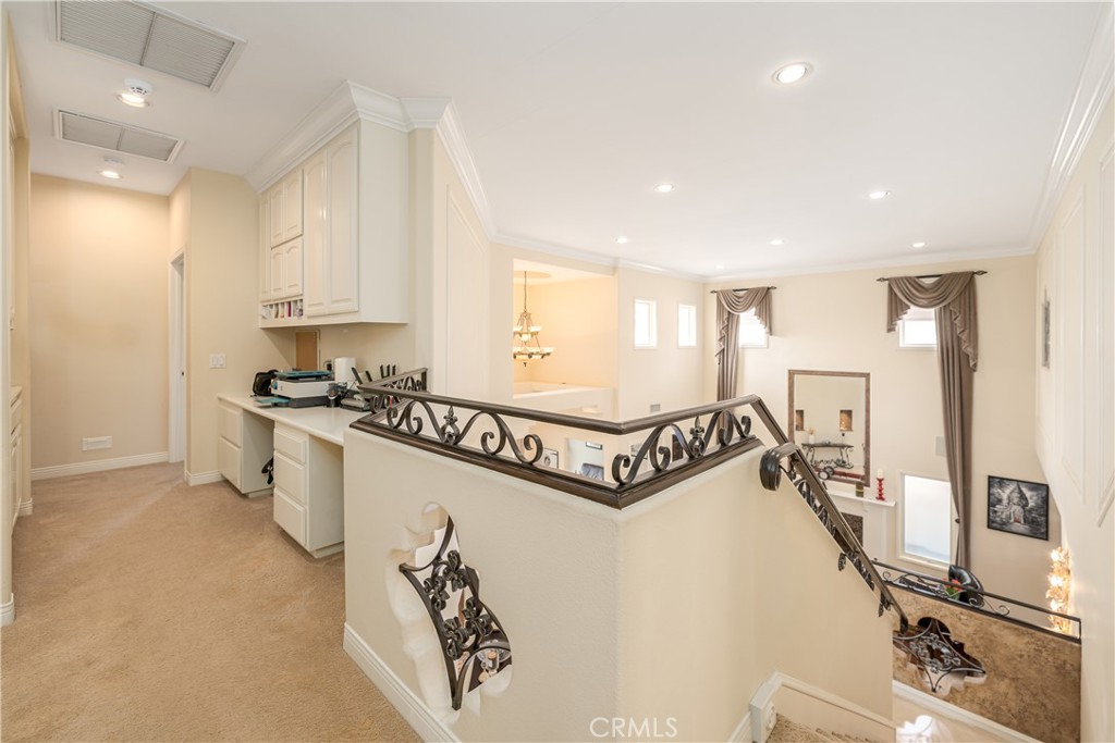 12 Santa Barbara Place