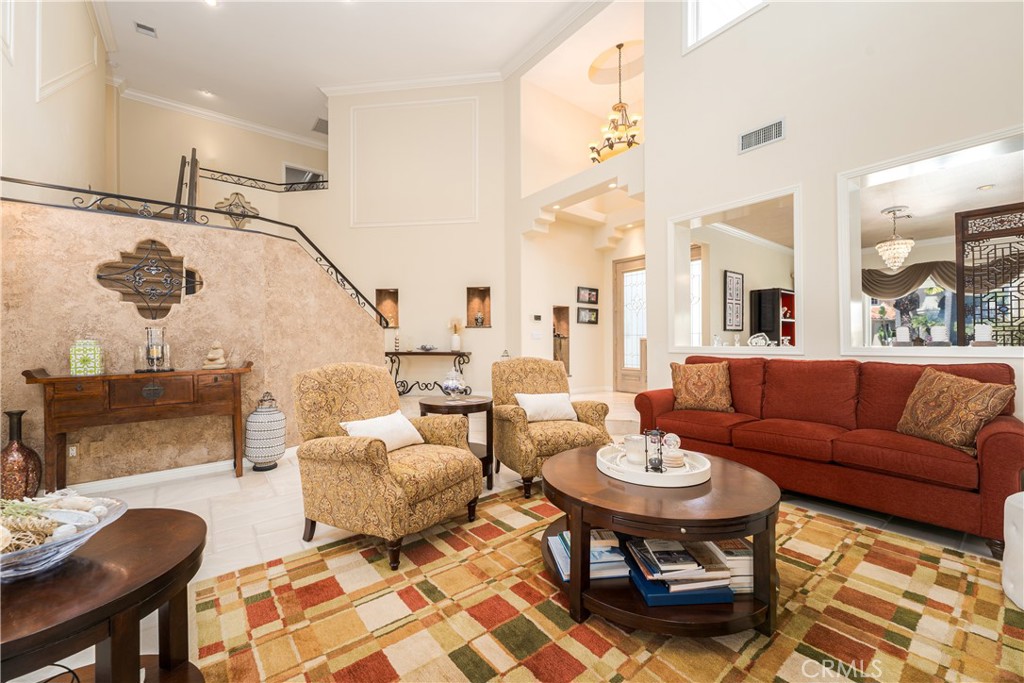 12 Santa Barbara Place