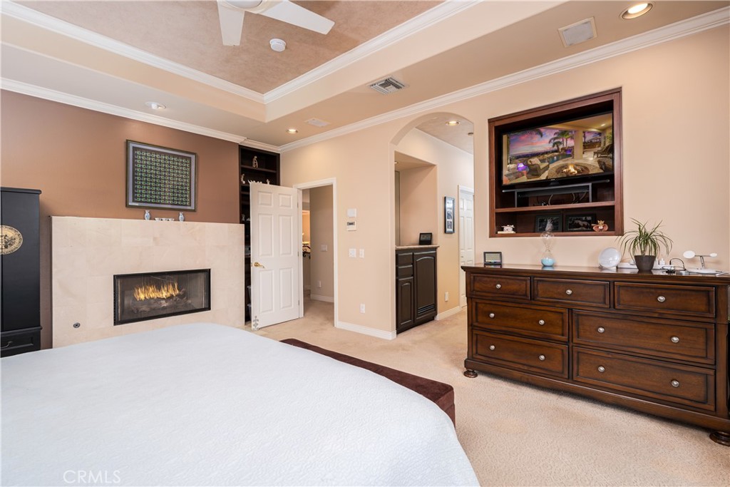 12 Santa Barbara Place