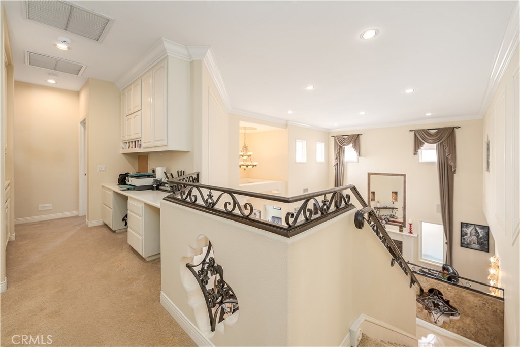 12 Santa Barbara Place