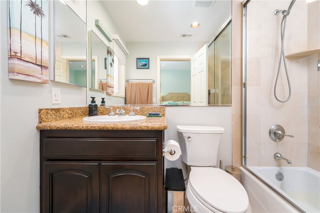 12 Santa Barbara Place