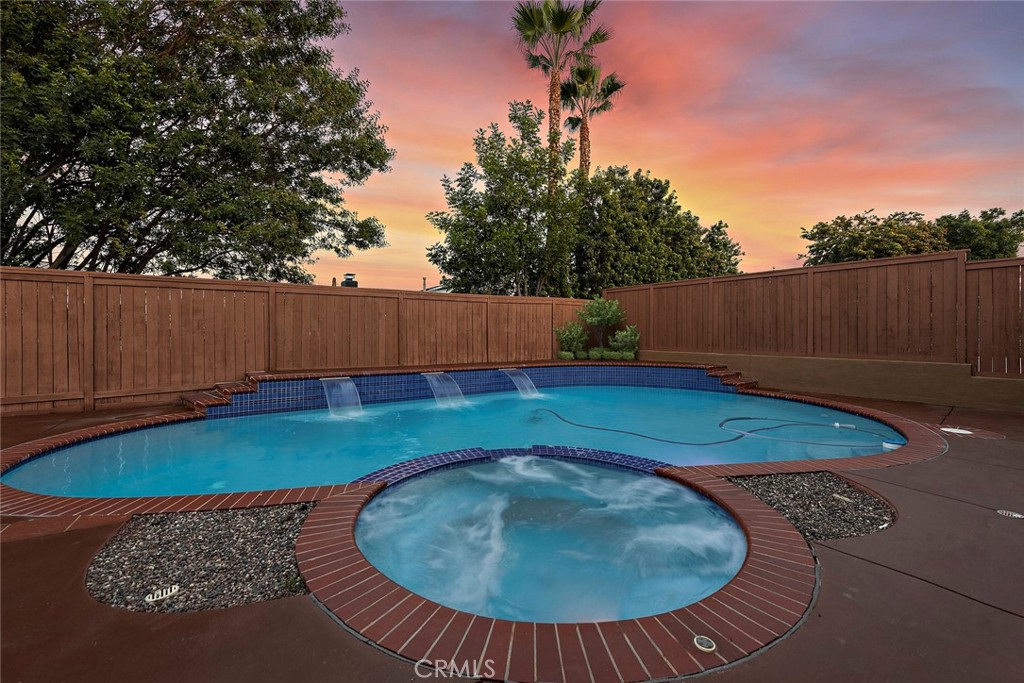 25012 De Salle Street