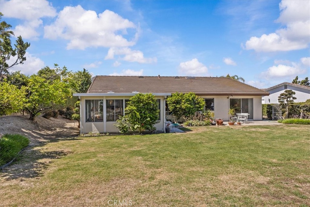 2015 E Hillman Circle