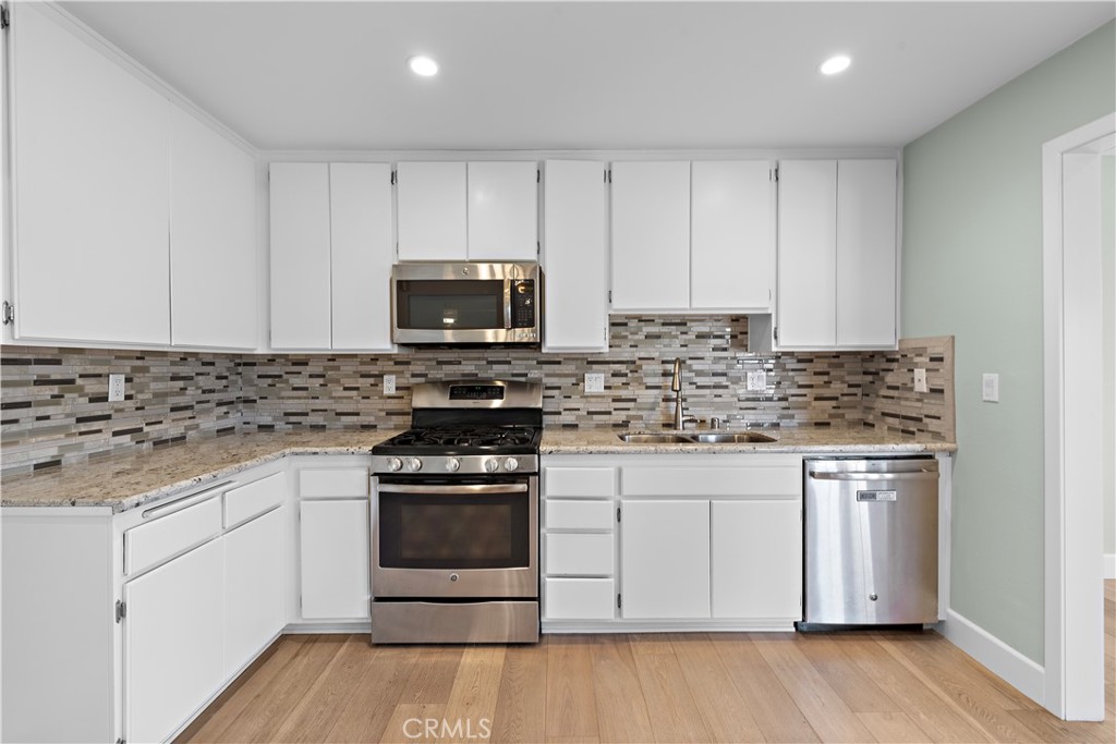 27222 Eastridge Drive