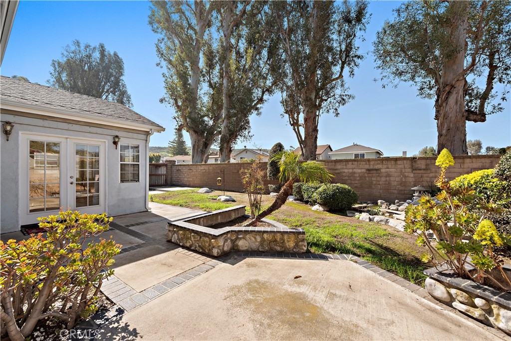 27222 Eastridge Drive