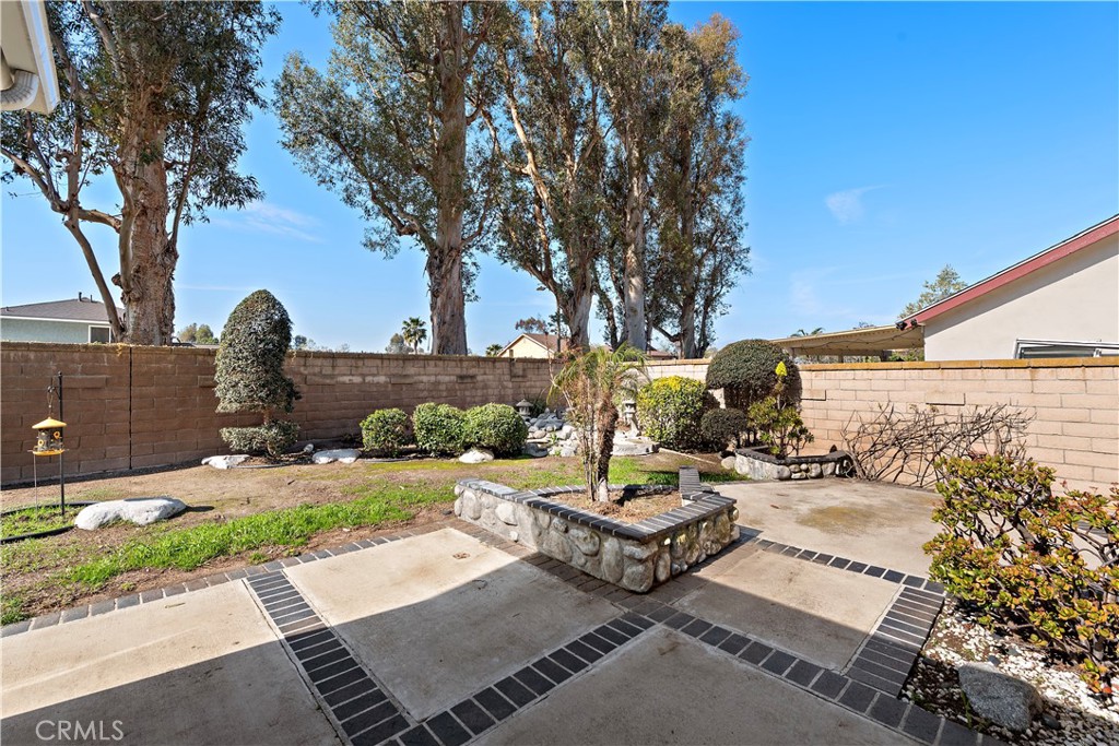 27222 Eastridge Drive