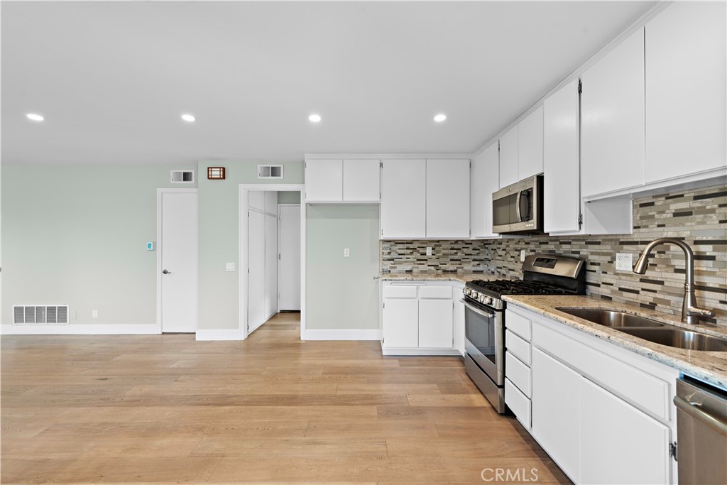 27222 Eastridge Drive