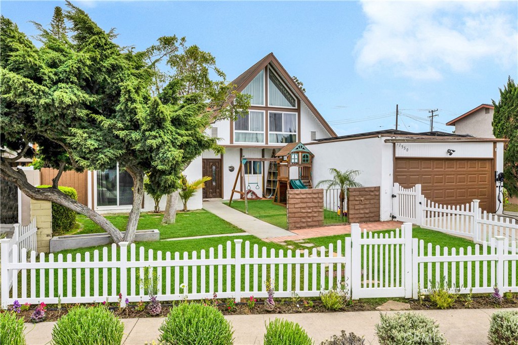 17550 Chestnut Street