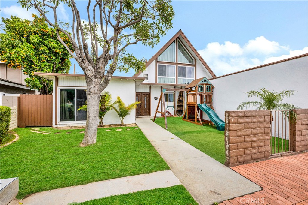 17550 Chestnut Street