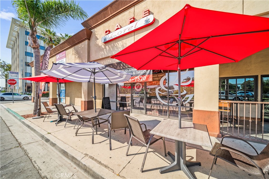 5203 Pacific Coast Hwy