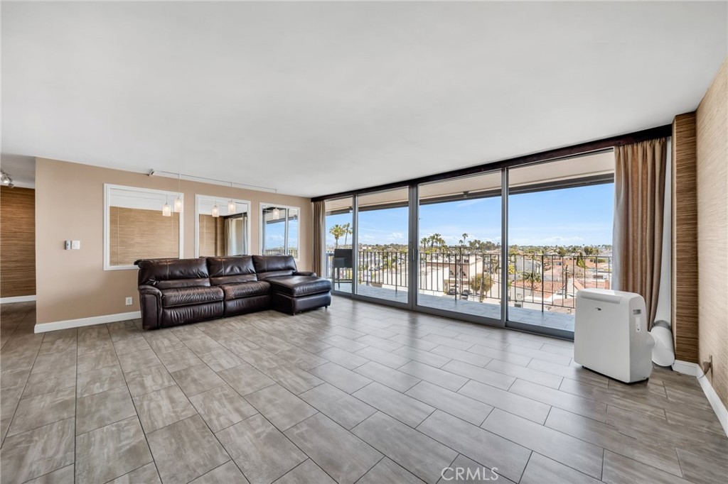 5400 E the Toledo 509