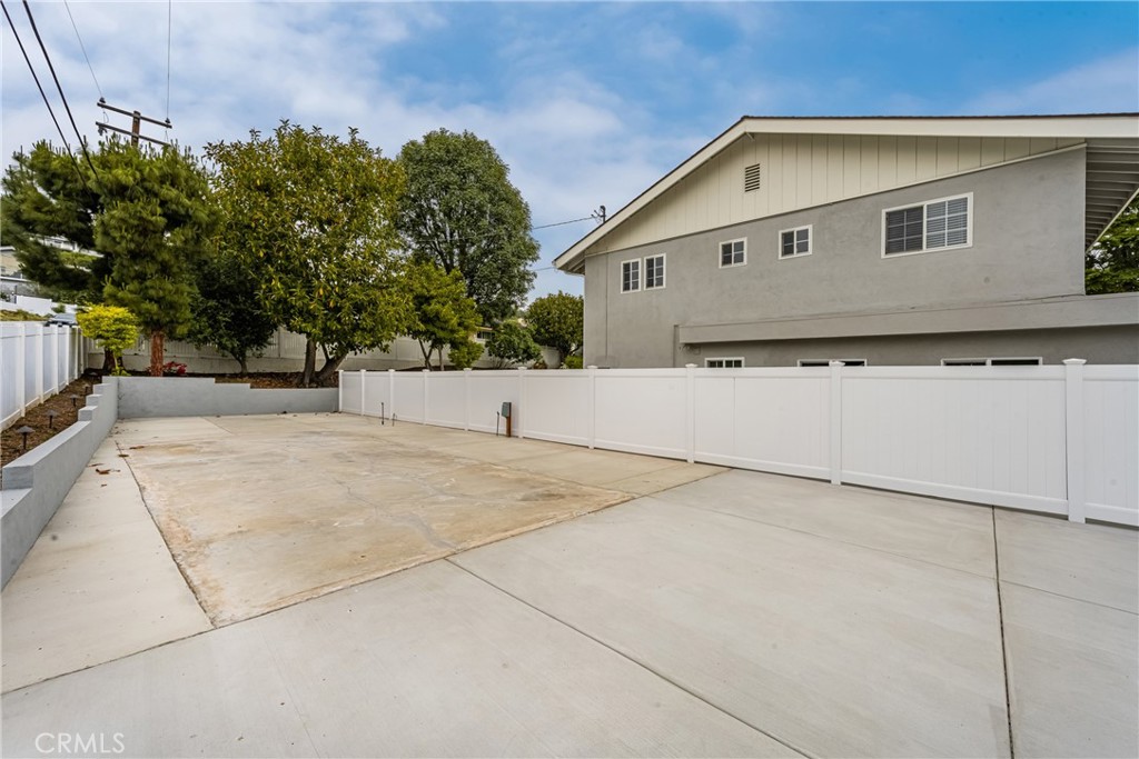19201 Barrett Lane