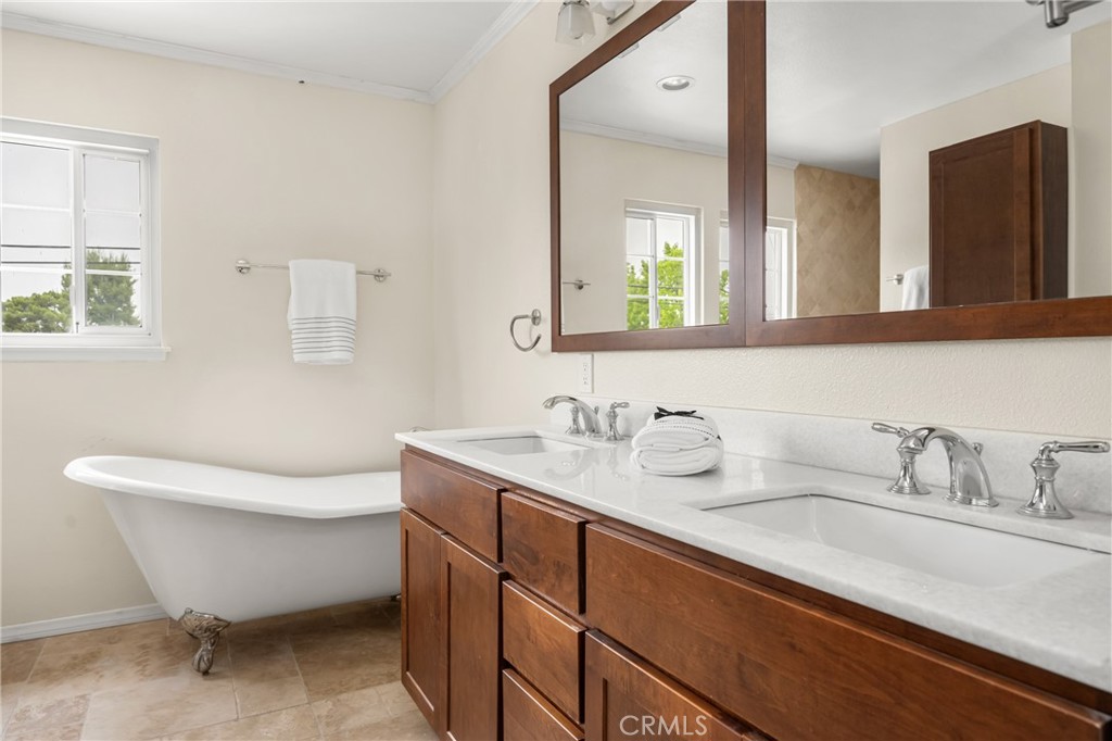 19201 Barrett Lane