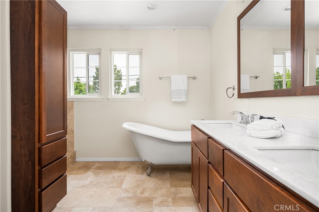 19201 Barrett Lane