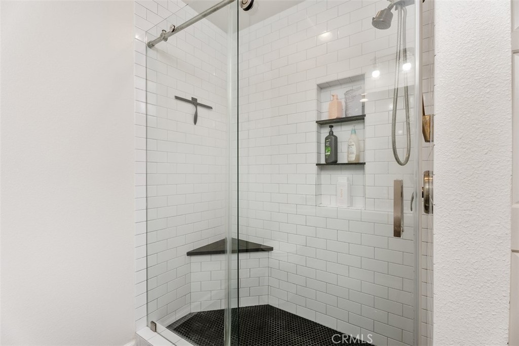 19132 Shoreline Lane 6