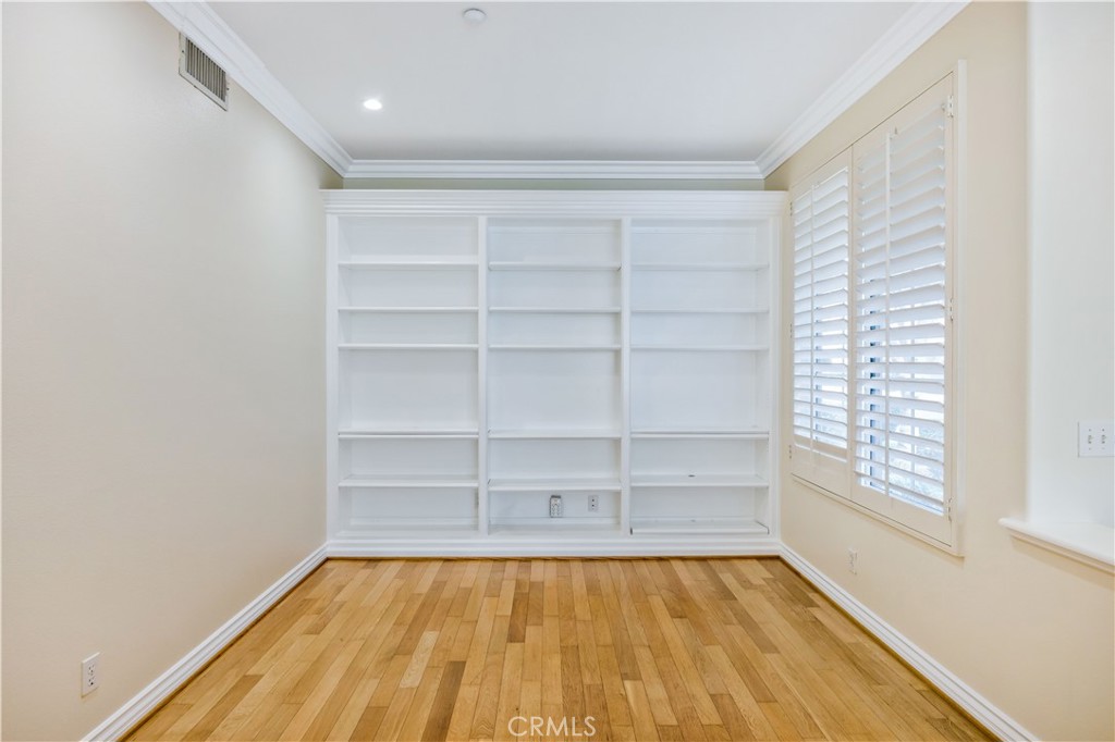 27522 Marriott Court